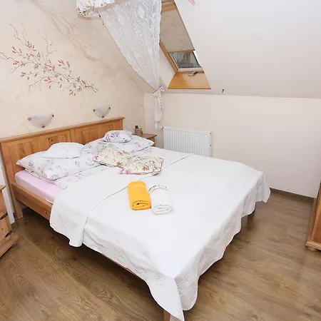 Bed and Breakfast Wynajem Pokoi, Przy Moscie Szaflary